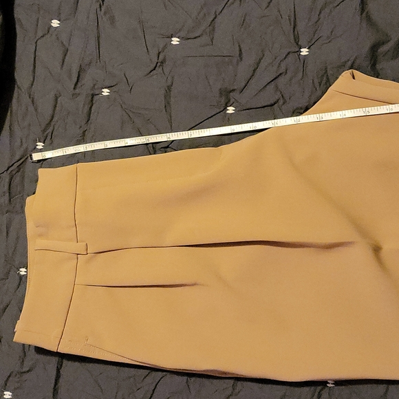 Zara camel loose pleated ankle trousers. - Picture 8 of 9
